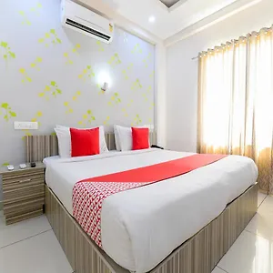 Hotel Oyo 7077 Reegate